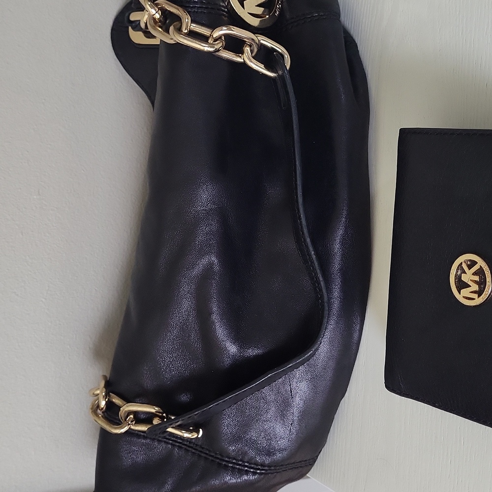 Michael Kors Purse & Wallet